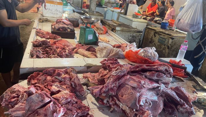 Up Date Harga Daging Babi di Pasar Jengki Manado Hari Ini