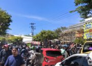 Ratusan Massa Gelar Aksi Tolak Eksekusi Gedung Eks Corner 52