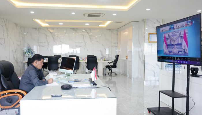 Gubernur Sulut Yulius Selvanus Hadiri Rapat Percepatan Koperasi Merah Putih