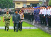 Didampingi Kapolda dan Pangdam XIII/Merdeka, Gubernur Sulut Yulius Selvanus Pimpin Apel Gelar Pasukan Operasi Lilin Samrat 2025