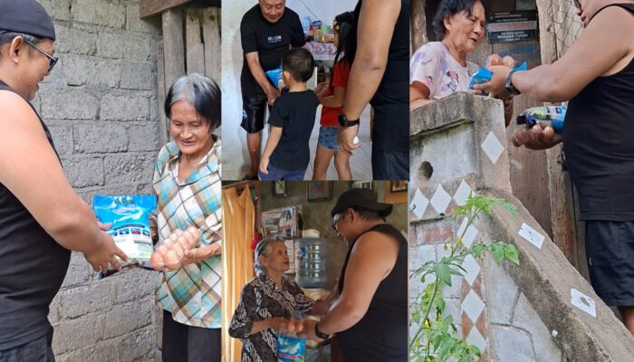 Maknai Sukacita Natal Keluarga Mantak Tumober Bagikan Sembako untuk Warga Wineru