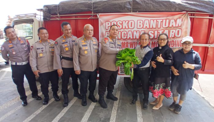 Polda Sulut Fasilitasi Jemaat GMIM Wilayah Modoinding Salurkan Bantuan Sayur ke Siau