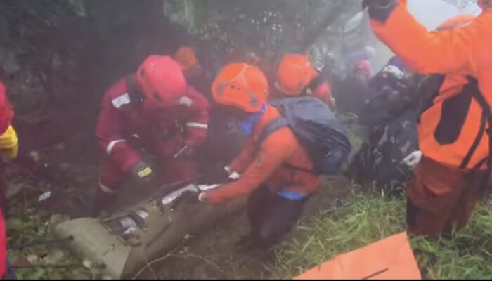 Korban Kedua Kecelakaan Pesawat ATR 42-500 Berhasil Dievakuasi dari Kedalaman Jurang 350 Meter