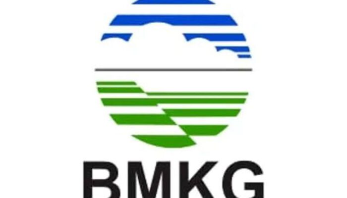 Tinggi Gelombang di Perairan Kepulauan Sitaro Capai 4 Meter