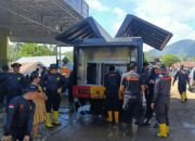 Brimob Polda Sulut Terjunkan Water Treatment Pasca Banjir di Bolmong