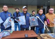 URC Resmob Polda Sulut Bongkar Pabrik Sajam Ilegal di Minut, Badik Dijual hingga Rp500 Ribu