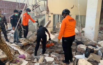 Gempa 7,7 Magnitudo Guncang Nagekeo, Tiga Orang Dievakuasi ke RSUD Maumere