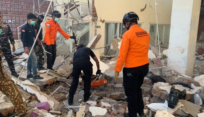 Gempa 7,7 Magnitudo Guncang Nagekeo, Tiga Orang Dievakuasi ke RSUD Maumere