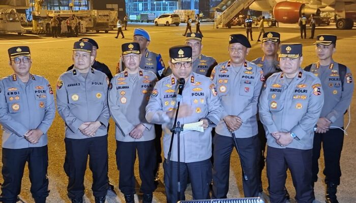 Polri Kerahkan 260 Personel Tangani Dampak Gempa M7,7 di Flores NTT